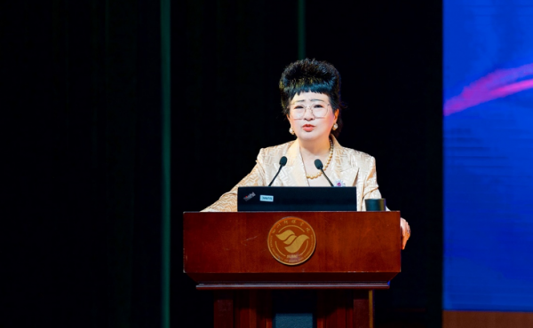 学校举行2023年新进教职工入职培训