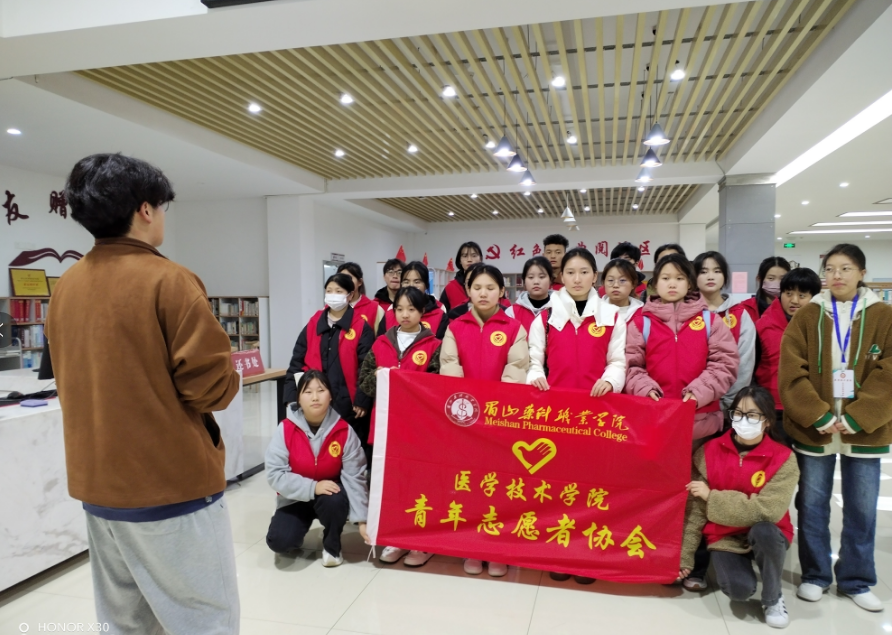 激情、奉献-—记让我们感动的医技学院学生