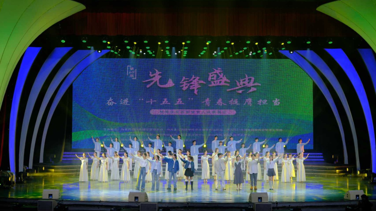 声音制造艺术合唱团再度唱响第二十届先锋盛典舞台！